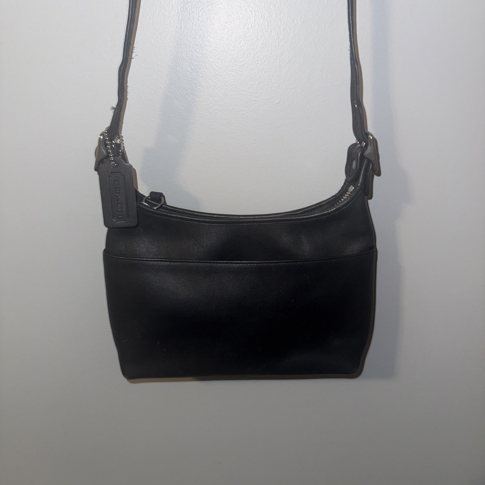 Vintage Coach Black Leather Legacy Pocket Zip Small Shoulder Bag Hobo 9136